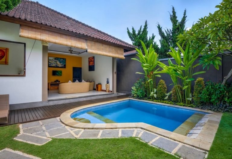 Sewa villa private pool di Bali - Stylish 2-Bedroom Villa with Pool & Garden – Walk to Seminyak Beach – BVI30794