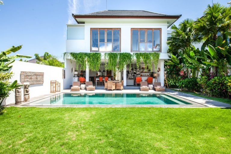 Sewa villa private pool di Bali - 3-Bedroom Villa in Seminyak – Private Pool, Rice Field Vibes & Walk to Beach – BVI30184