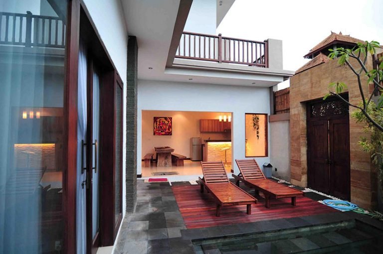 Sewa villa private pool di Bali - Charming 3-Bedroom Villa with Semi-Outdoor Living in the Heart of Seminyak – BVI30462