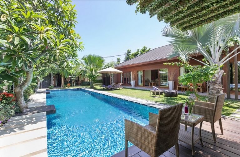 Sewa villa private pool di Bali - Charming 3BR Villa Oasis Just Minutes from Seminyak Beach – BVI30820