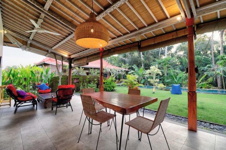 Sewa villa private pool di Bali - Charming 4-Bedroom Villa with Private Pool & Garden in Ubud – BVI31587