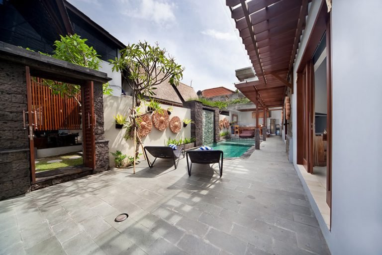 Sewa villa private pool di Bali - East Meets West in Style: 3-Bedroom Private Pool Villa in Seminyak – BVI31846