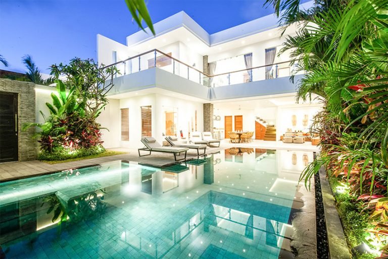 Sewa villa private pool di Bali - 4 Bedroom Modern Private Pool Villa – Stylish Comfort for Families & Friends – BVI32548