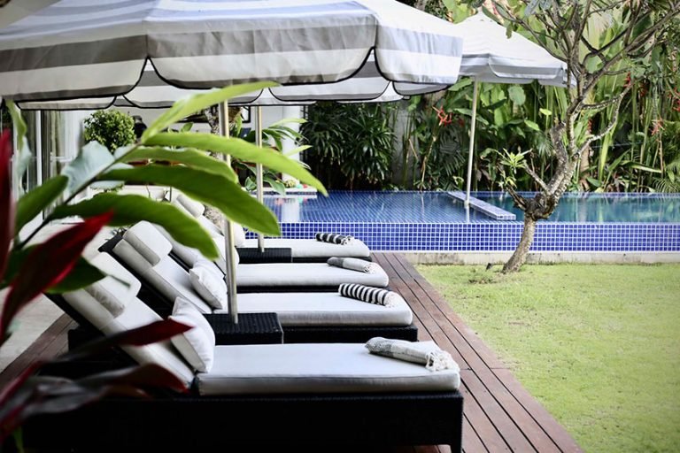 Sewa villa private pool di Bali - Stunning 6-Bedroom Modern Villa — Just Steps from Jimbaran Beach – BVI33253