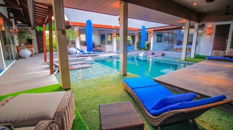 Sewa villa private pool di Bali - Elegant 3 Bedroom Villa in Canggu Near Berawa Beach – BVI33635