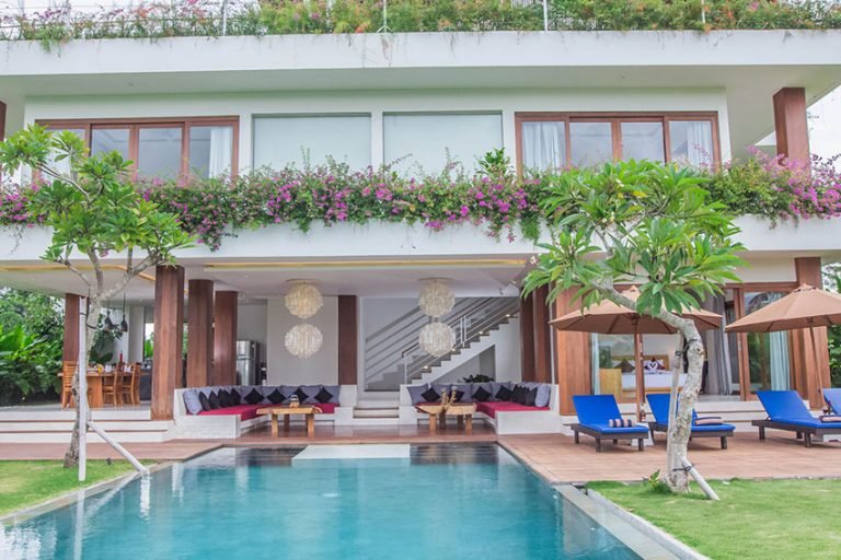 Sewa villa private pool di Bali - Elegant 3-Bedroom Villa with Private Pool & Garden in a Rice Field Setting – BVI34241
