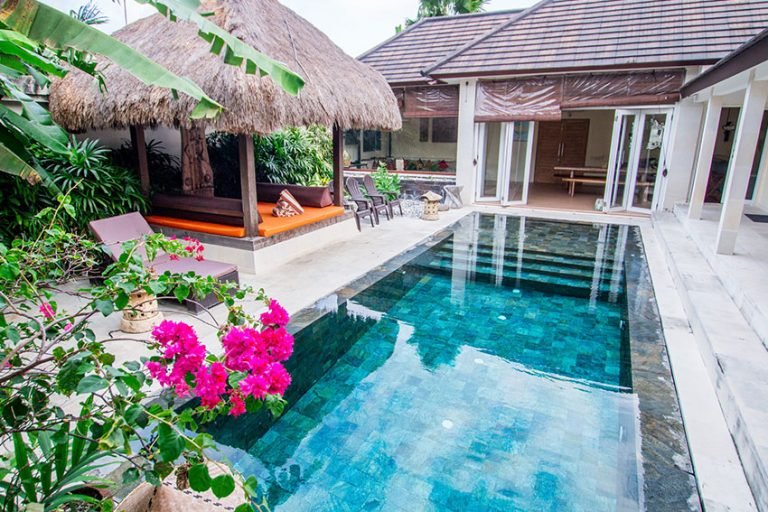 Sewa villa private pool di Bali - Stylish 3-Bedroom Private Villa in Bali – Spacious Living & Tropical Serenity – BVI35964