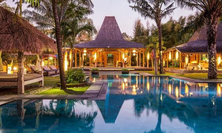 Sewa villa private pool di Bali - Luxurious 6-Bedroom Tropical Joglo Villa – Ethnic Chic & Private Sanctuary – BVI35767