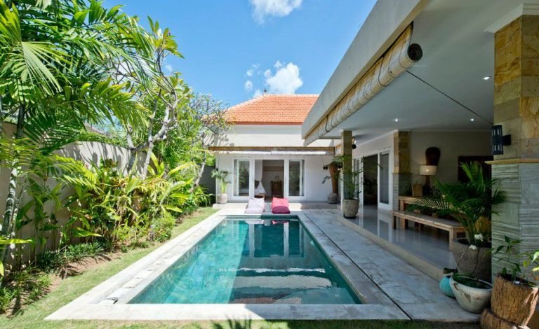 Sewa villa private pool di Bali - Stylish 2-Bedroom Villa with Private Pool & Tropical Garden in Central Seminyak – BVI37623,
