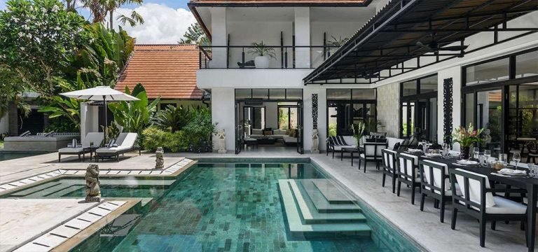 Sewa villa private pool di Bali - Luxe 7-Bedroom Villa in Seminyak — A Stylish Tropical Escape for Families & Big Groups – BVI38176