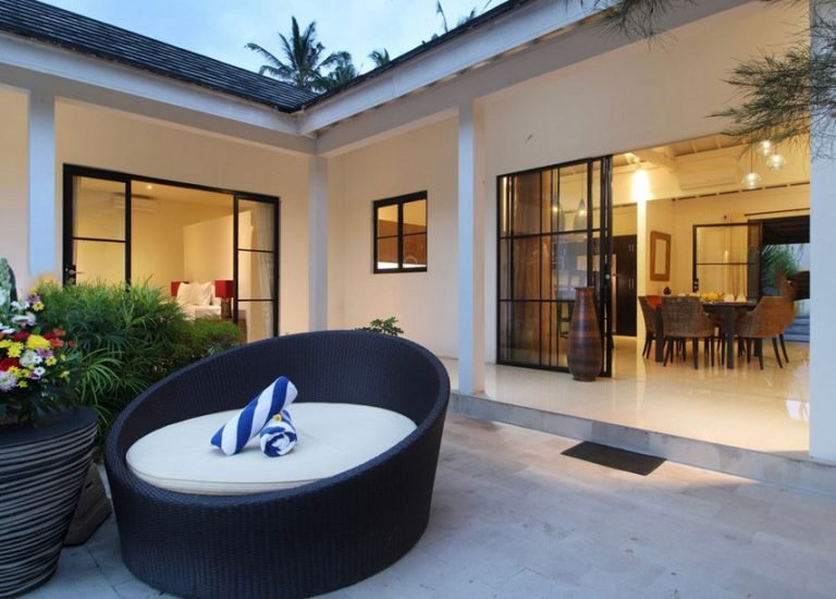 Sewa villa private pool di Bali - 3-Bedroom Tranquil Ubud Villa with Infinity Pool & Garden Views – BVI39686