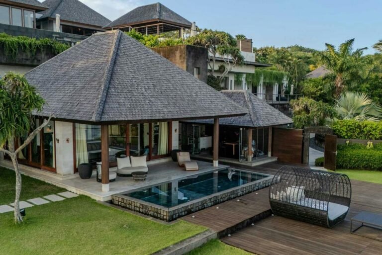 Sewa villa private pool di Bali - Romantic 1-Bedroom Cliffside Villa with Infinity Ocean Views & Jacuzzi – BVI41130