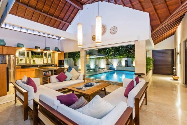 Sewa villa private pool di Bali - Private 3-Bedroom Villa in Canggu – Luxury, Privacy & Steps from Berawa Beach – BVI41138