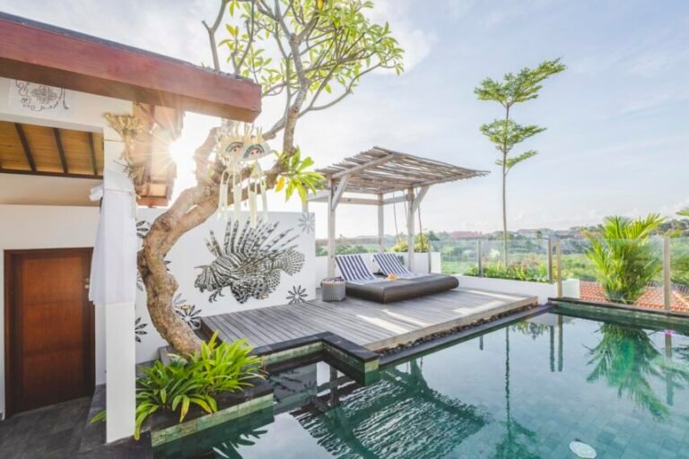 Sewa villa private pool di Bali - Stylish 3-Bedroom Townhouse Villa with Rooftop Pool & Rice Field View – Peaceful Hideaway in Bali – BVI41965