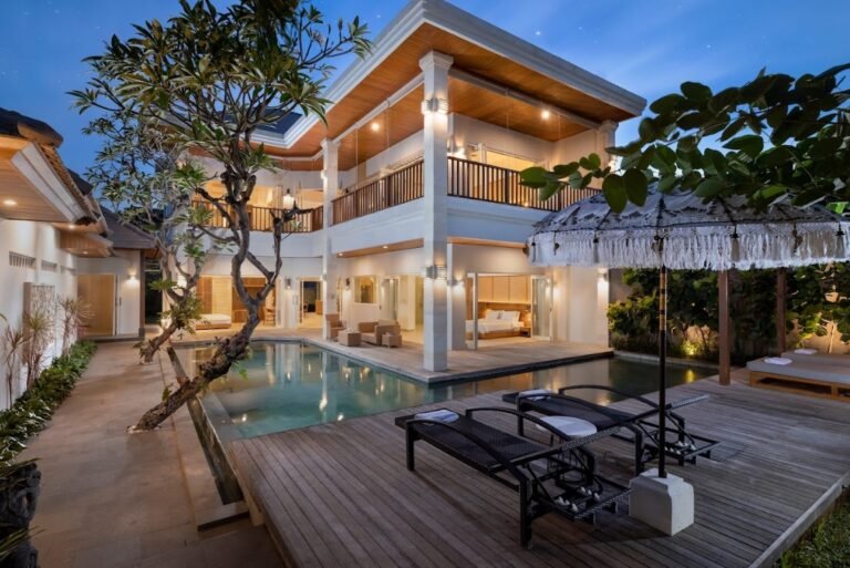 Sewa villa private pool di Bali - Spacious 5-Bedroom Villa in Kerobokan Bali – BVI41539