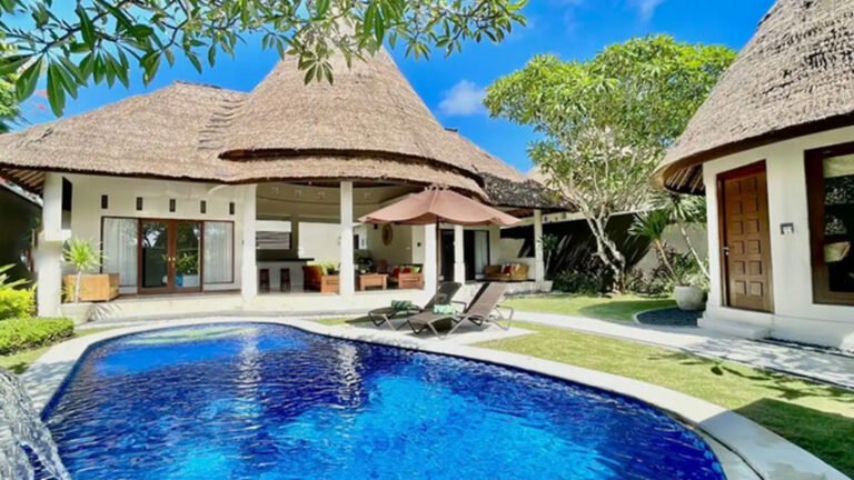 Sewa villa private pool di Bali - Spacious 3-Bedroom Villa with Private Pool in Jimbaran, Bali – BVI42862
