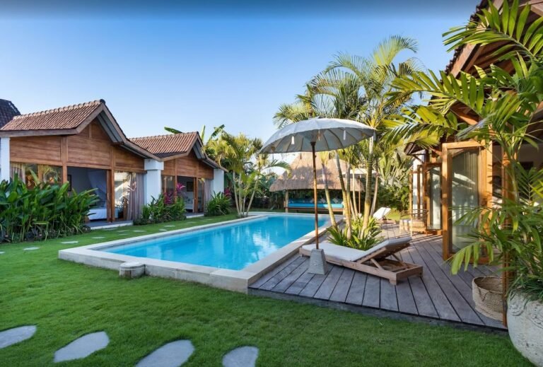 Sewa villa private pool di Bali - Villa Seminyak BVI44496 – Traditional Meets Modern, 2 & 3-Bedroom Villa in the Heart of Seminyak