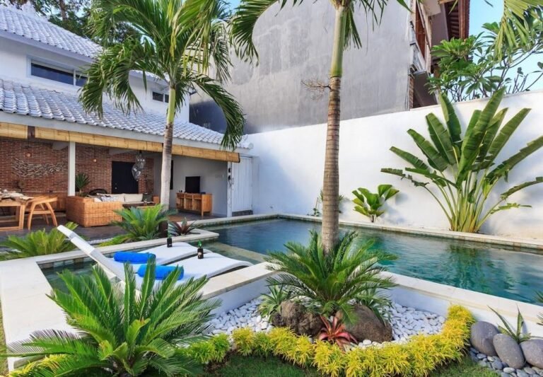Sewa villa private pool di Bali - Villa Seminyak Traditional Elegance, 2 & 3 Bedrooms in Prime Seminyak Location – BVI44879