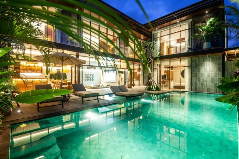 Sewa villa private pool di Bali - Stylish 6-Bedroom Villa in Canggu – Modern Comfort Meets Balinese Charm – BVI46023