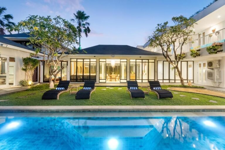 Sewa villa private pool di Bali - Stunning 7-Bedroom Luxury Villa in the Heart of Seminyak – Perfect for Families & Groups – BVI46402