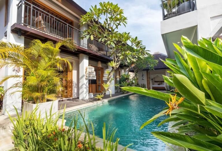Sewa villa private pool di Bali - Hidden Gem 3-Bedroom Villa Between Canggu, Umalas & Kerobokan | Private Pool & Rooftop Terrace – BVI46677