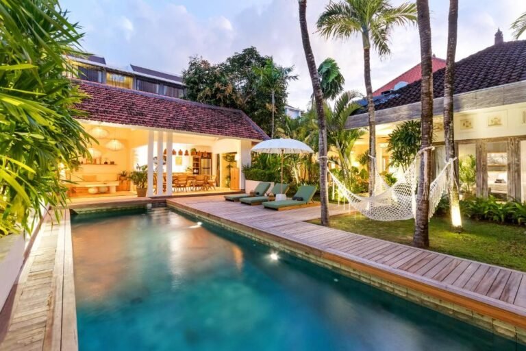 Sewa villa private pool di Bali - Chic 4BR Tropical Villa w/ Pool, Gazebo & Prime Seminyak Location – BVI46807