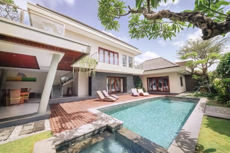 Sewa villa private pool di Bali - Three-Bedroom Family Pool Villa – Spacious Private Villa with Rooftop Gazebo – BVI46863