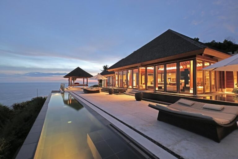 Sewa villa private pool di Bali - Luxury 5-Bedroom Cliffside Villa with Private Cinema & Ocean Views – Southern Bali – BVI47124