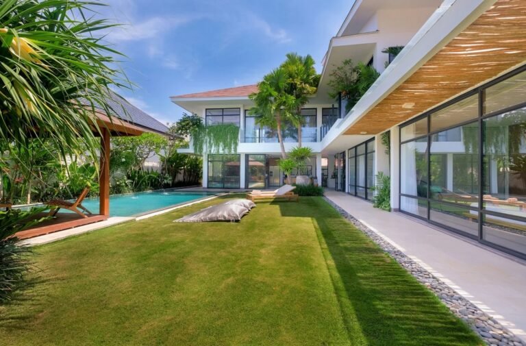 Sewa villa private pool di Bali - Stylish 4-Bedroom Beach Villa in Canggu – BVI47435