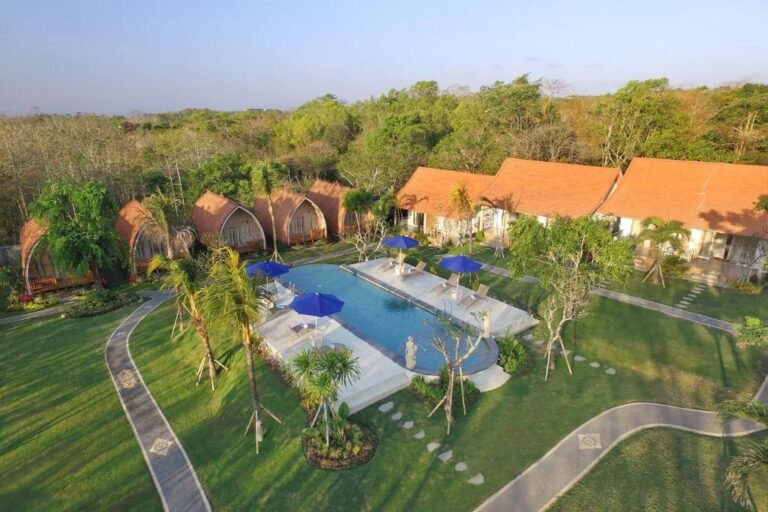 Sewa villa private pool di Bali - The Villa Uluwatu – Luxurious 11-Bedroom Retreat Near Nunggalan Beach – BVI48733