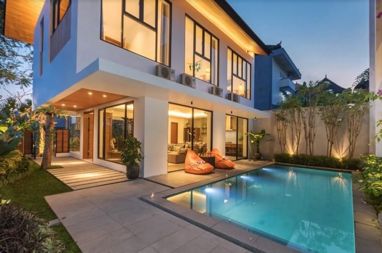 Sewa villa private pool di Bali - Villa Canggu BVI48558: Stylish 6-Bedroom Villa in Pererenan Village