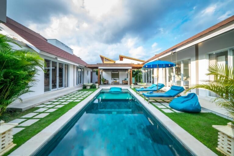 Sewa villa private pool di Bali - Chic 4-Bedroom Villa with Private Pool in Central Sanur – Walk to Beach & Shops – BVI48969