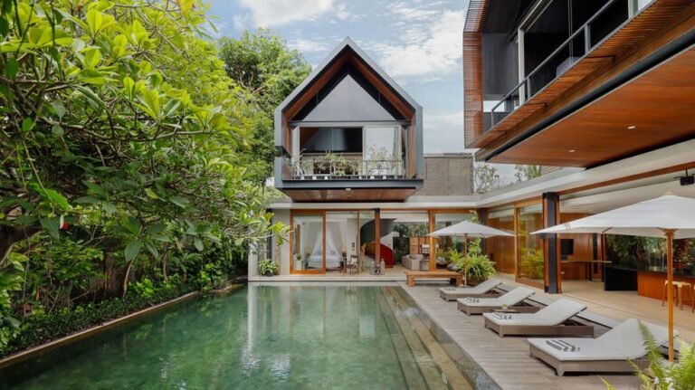 Sewa villa private pool di Bali - Ultra-Modern 5BR Luxury Villa in Trendy Sanur – 5 Min Walk to Beach – BVI50067