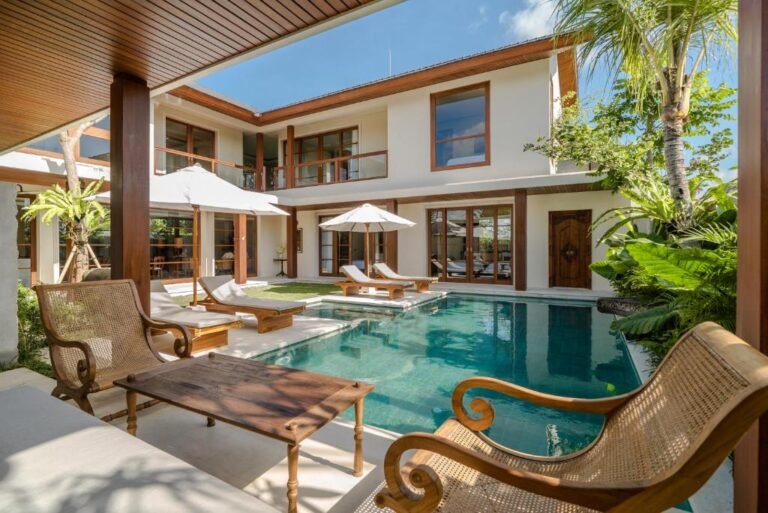 Sewa villa private pool di Bali - Villa Canggu BVI49983: 5-Bedroom Luxury Villa in Canggu