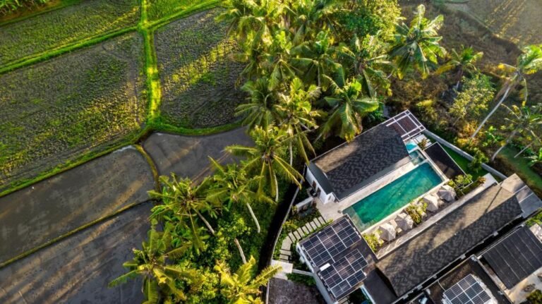 Sewa villa private pool di Bali - 5BR Ubud Family Villa w/ Pool, Coconut Grove Views & Kid’s Room | Peliatan – BVI50543