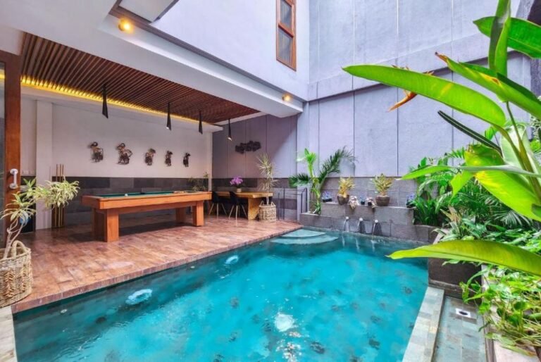 Sewa villa private pool di Bali - Villa 3BR Modern Tropical dengan Private Pool di Seminyak – BVI54432