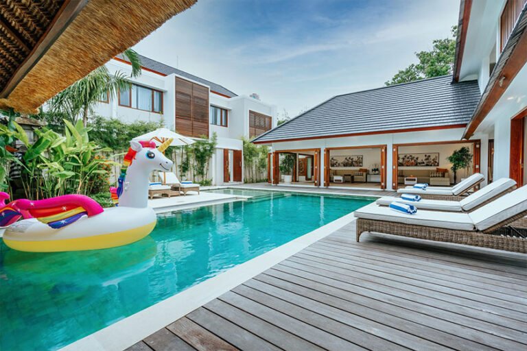 Sewa villa private pool di Bali - Villa 3BR Modern dengan Private Pool di Canggu – BVI54472