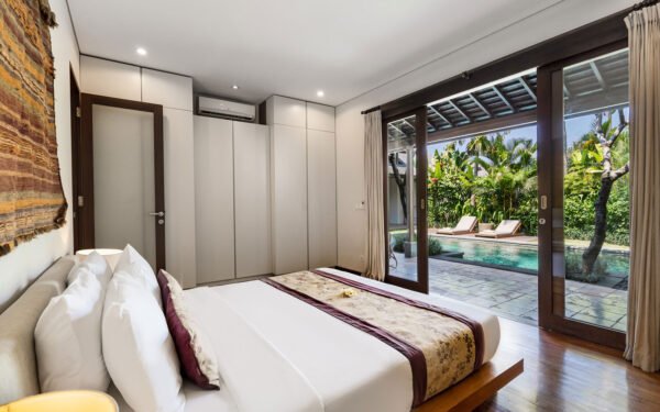 A Luxurious 3-Bedroom Retreat in Canggu, Bali - BVI56035