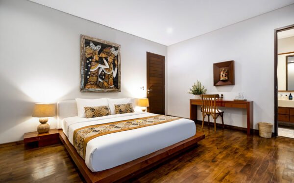 A Luxurious 3-Bedroom Villa in Canggu Bali - BVI56004
