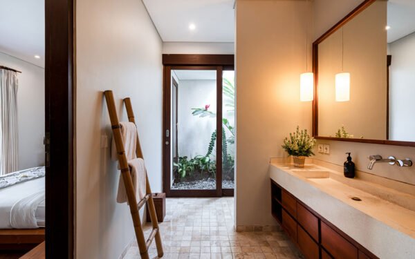 A Luxurious 3-Bedroom Villa in Canggu Bali - BVI56004