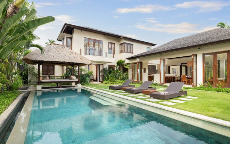 Sewa villa private pool di Bali - Luxury 5BR Villa dengan Private Pool di Seminyak Bali – BVI56182