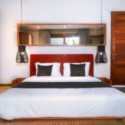 Retret Tropis Modern 2 Kamar Tidur nan Menenangkan di Canggu – BVI55079