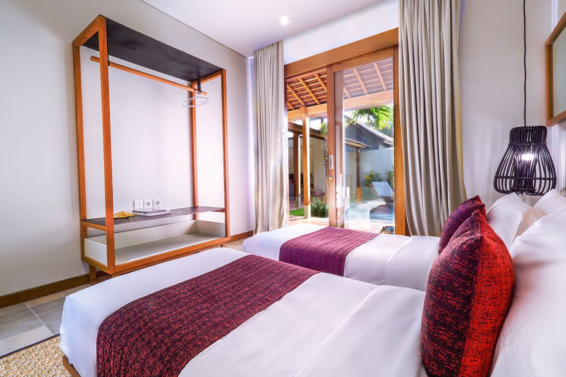 Retret Tropis Modern 2 Kamar Tidur nan Menenangkan di Canggu – BVI55079