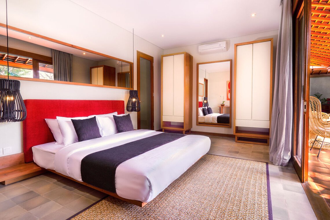 Retret Tropis Modern 2 Kamar Tidur nan Menenangkan di Canggu – BVI55079