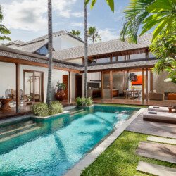 Retret Tropis Modern 2 Kamar Tidur nan Menenangkan di Canggu – BVI55079