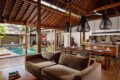 Retret Tropis Modern 2 Kamar Tidur nan Menenangkan di Canggu – BVI55079