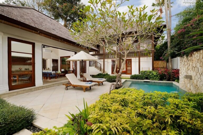 Sewa villa private pool di Bali - Villa 3 Kamar dengan Private Pool di Pusat Jimbaran – BVI66284