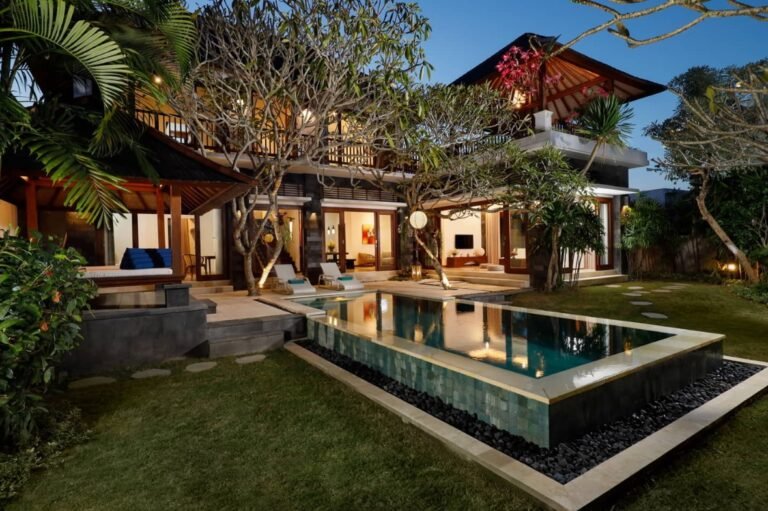 Sewa villa private pool di Bali - Villa Elegan 3 Kamar dengan Private Pool & Taman di Jimbaran, Bali – BVI66540