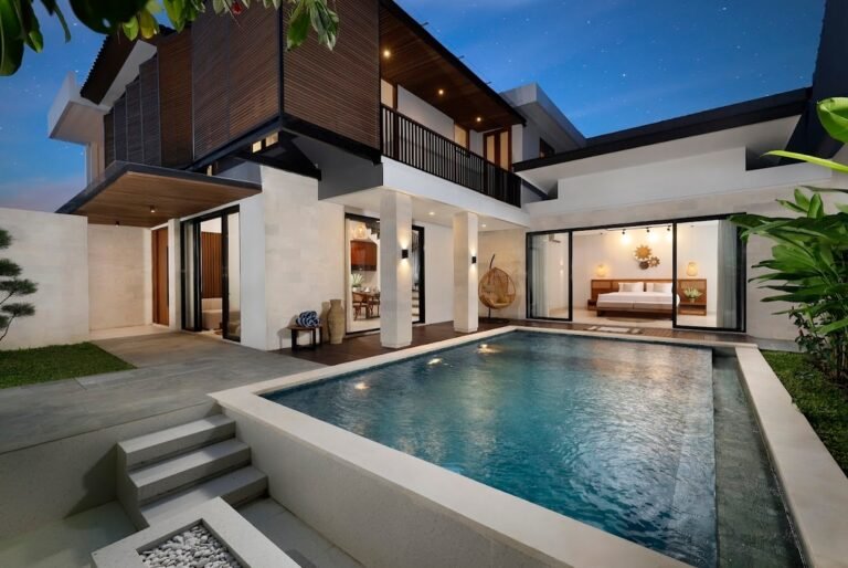 Sewa villa private pool di Bali - Villa 4 Kamar dengan Private Pool di Pusat Seminyak, Bali – BVI66795