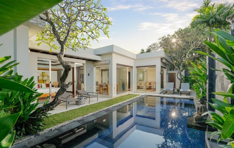 Sewa villa private pool di Bali - Villa Romantis 1 Kamar Tidur dengan Private Pool di Jimbaran – Dekat Pantai Kedonganan | BVI70220